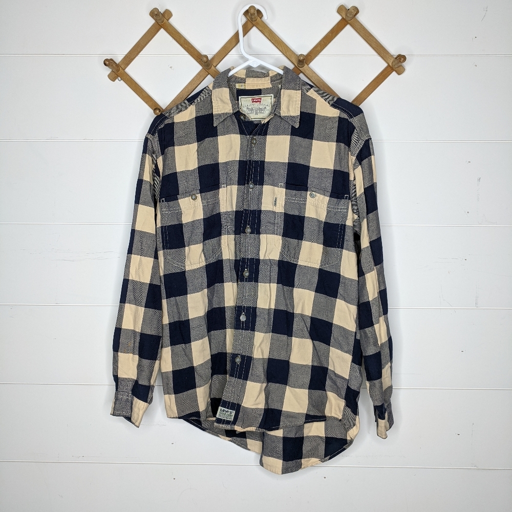 Levi's button down